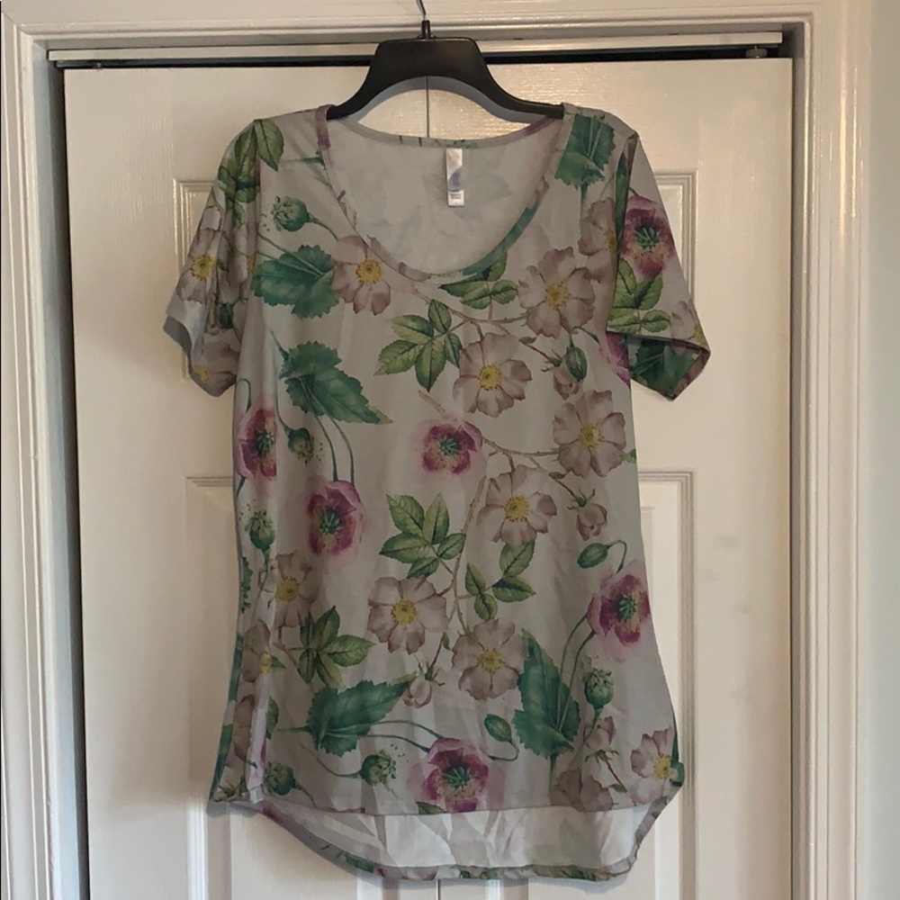 LuLaRoe shirt
